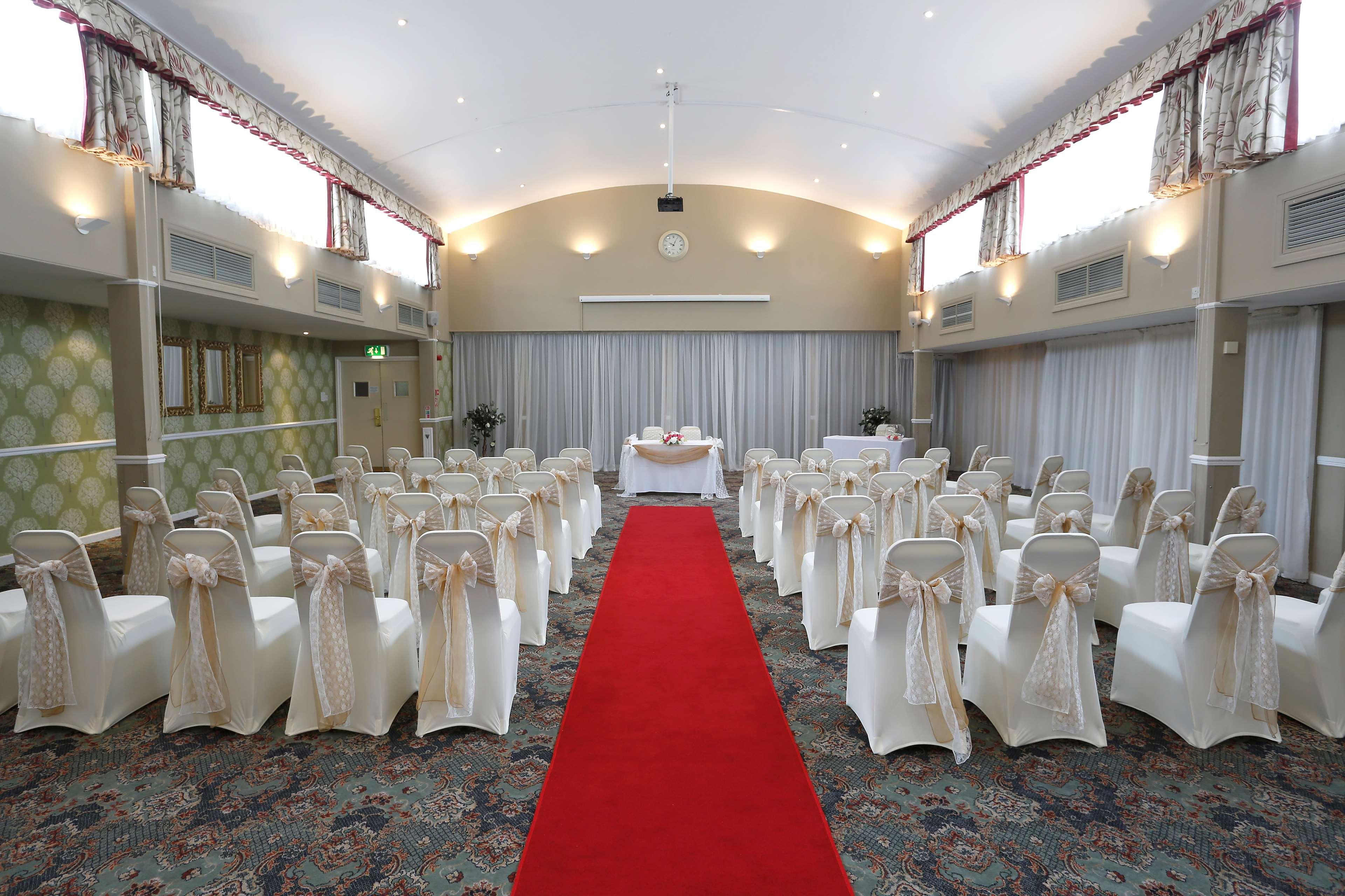 Best Western Heronston Hotel&Spa Bridgend  Exterior foto