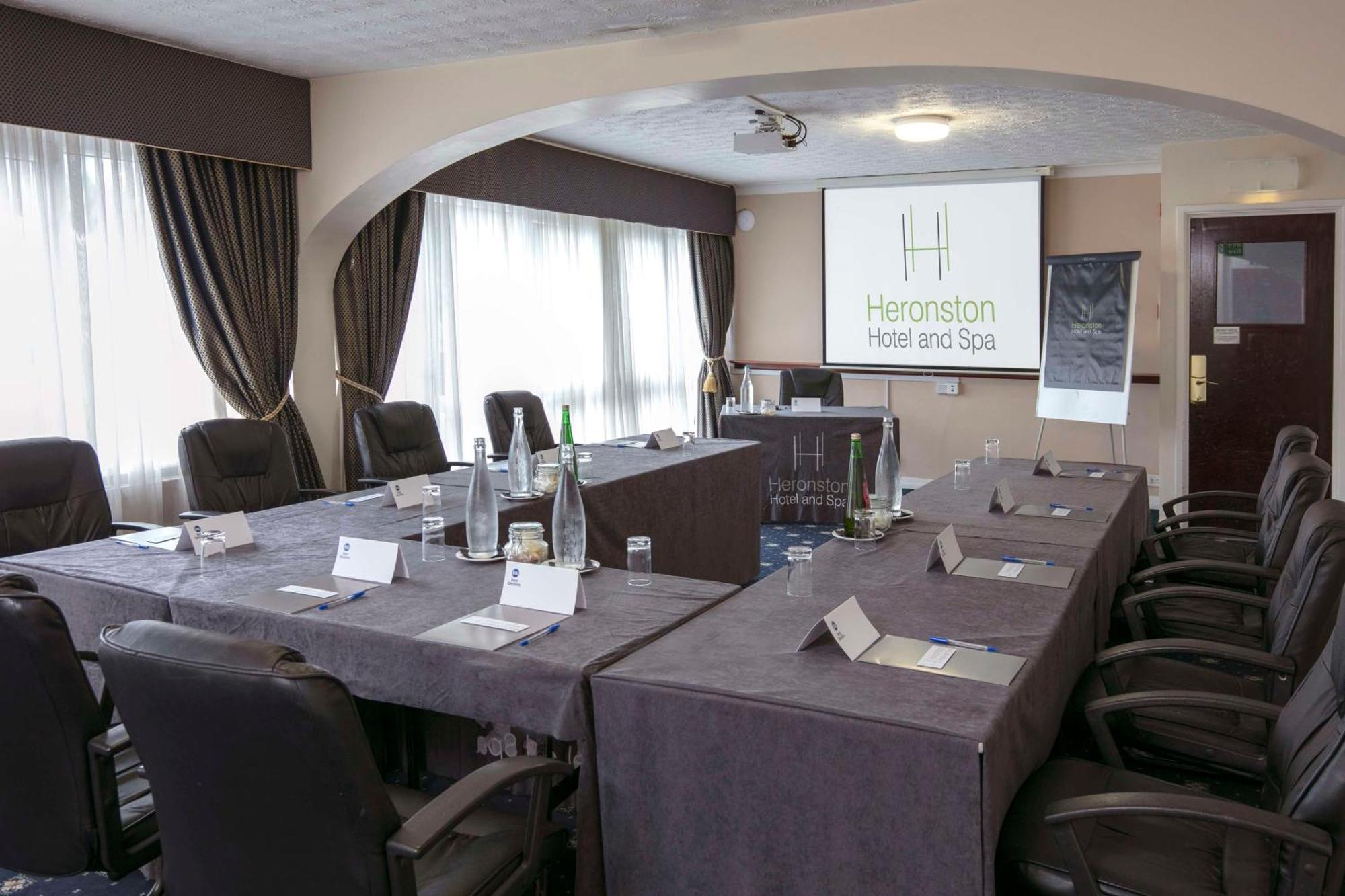 Best Western Heronston Hotel&Spa Bridgend  Exterior foto