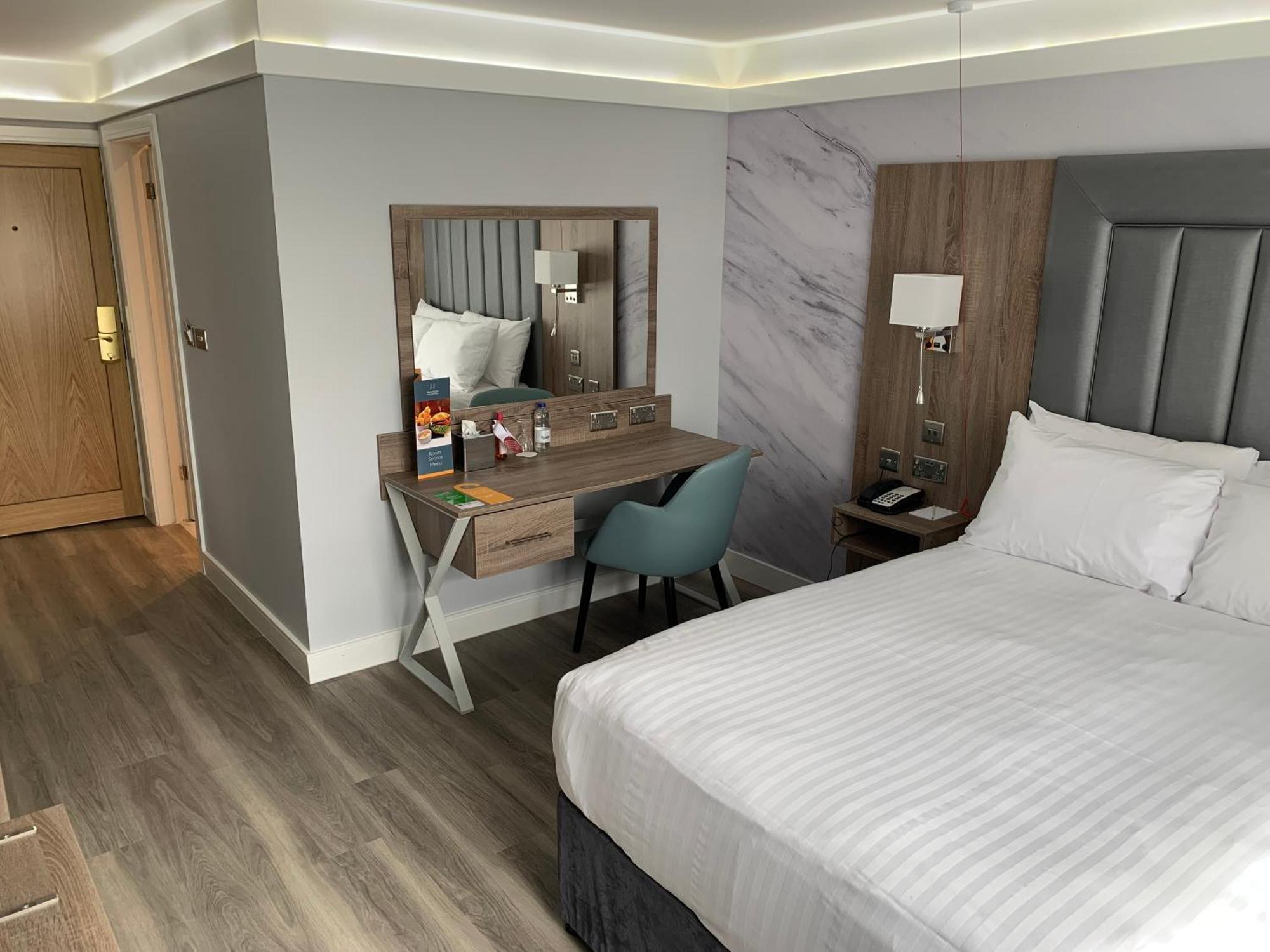 Best Western Heronston Hotel&Spa Bridgend  Exterior foto